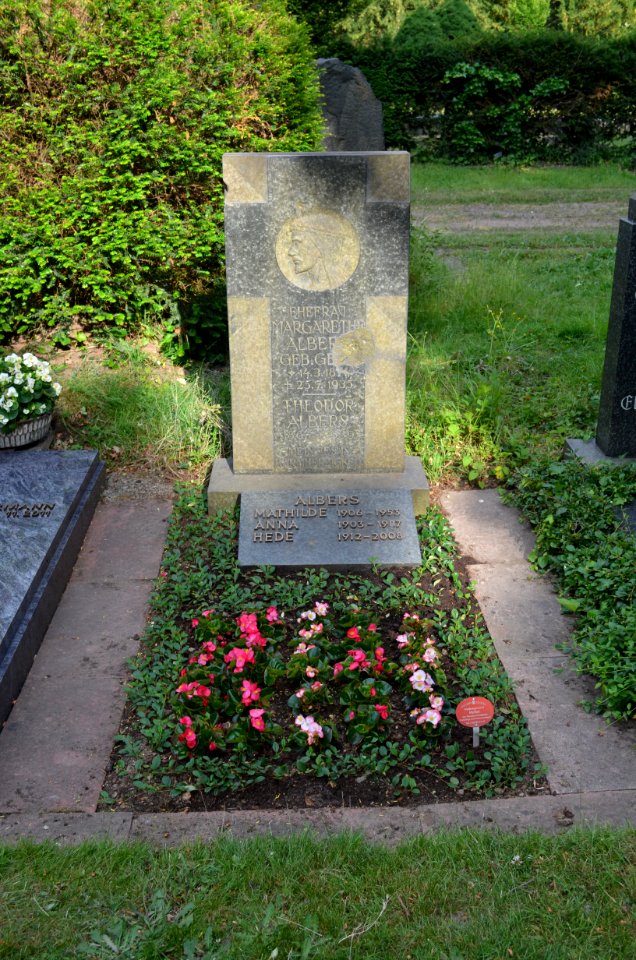 Griesheim, Friedhof, Grab B 23 Albers