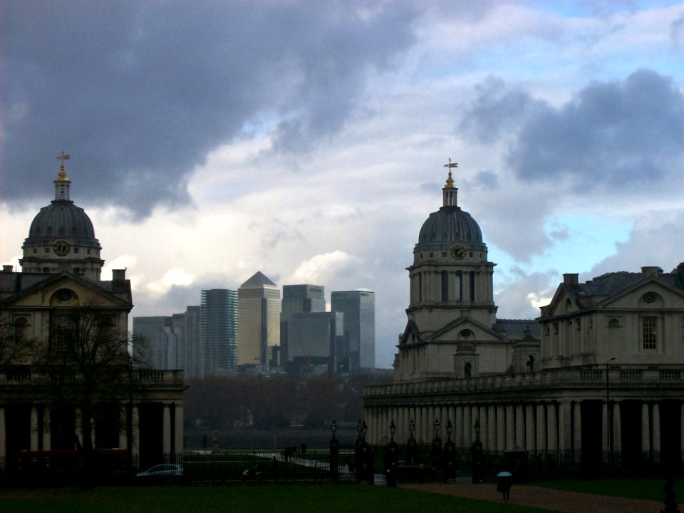 Greenwich Hospital, Canary Wharf behind