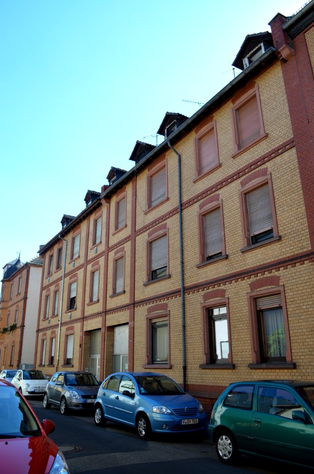 Griesheim, Auf der Beun 22-24