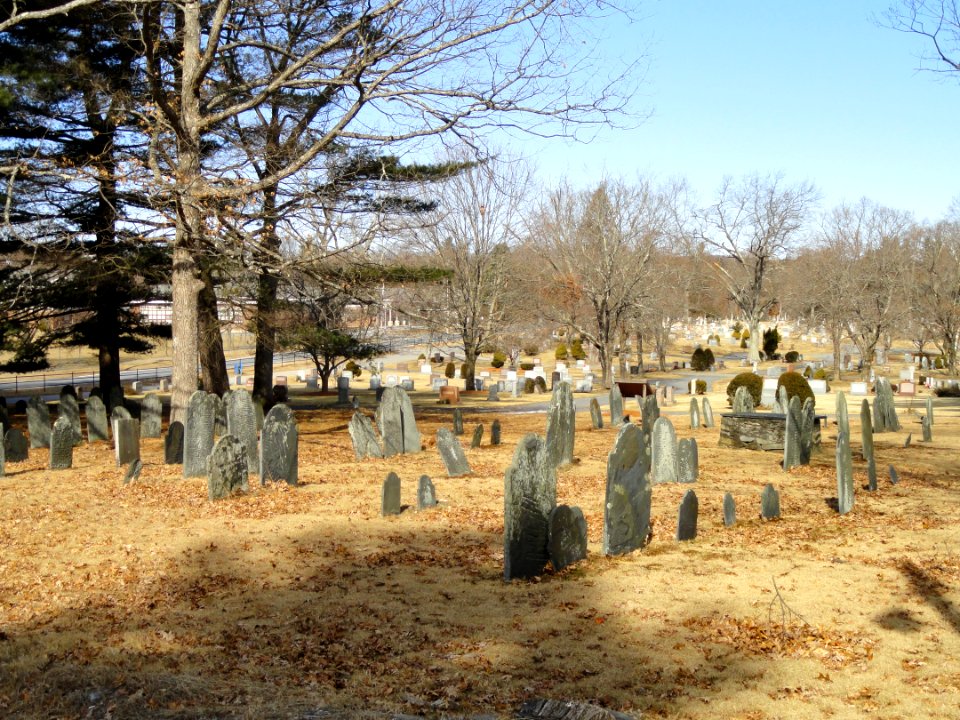 Graveyard of the First Parish Church Unitarian Universalist - Northborough, Massachusetts - DSC04446