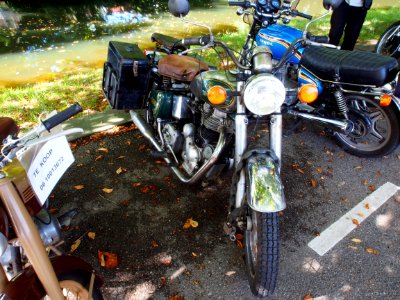 Green Royal Enfield 500 pic2 photo