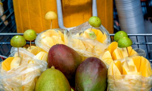 Green mangoes with lime and salt