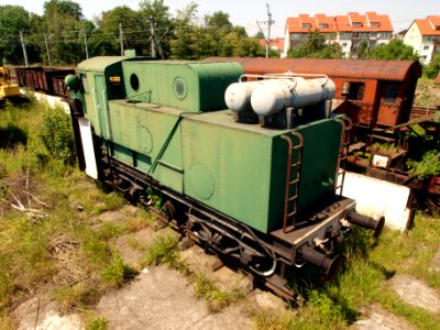 Green snow plow locomotive pic5
