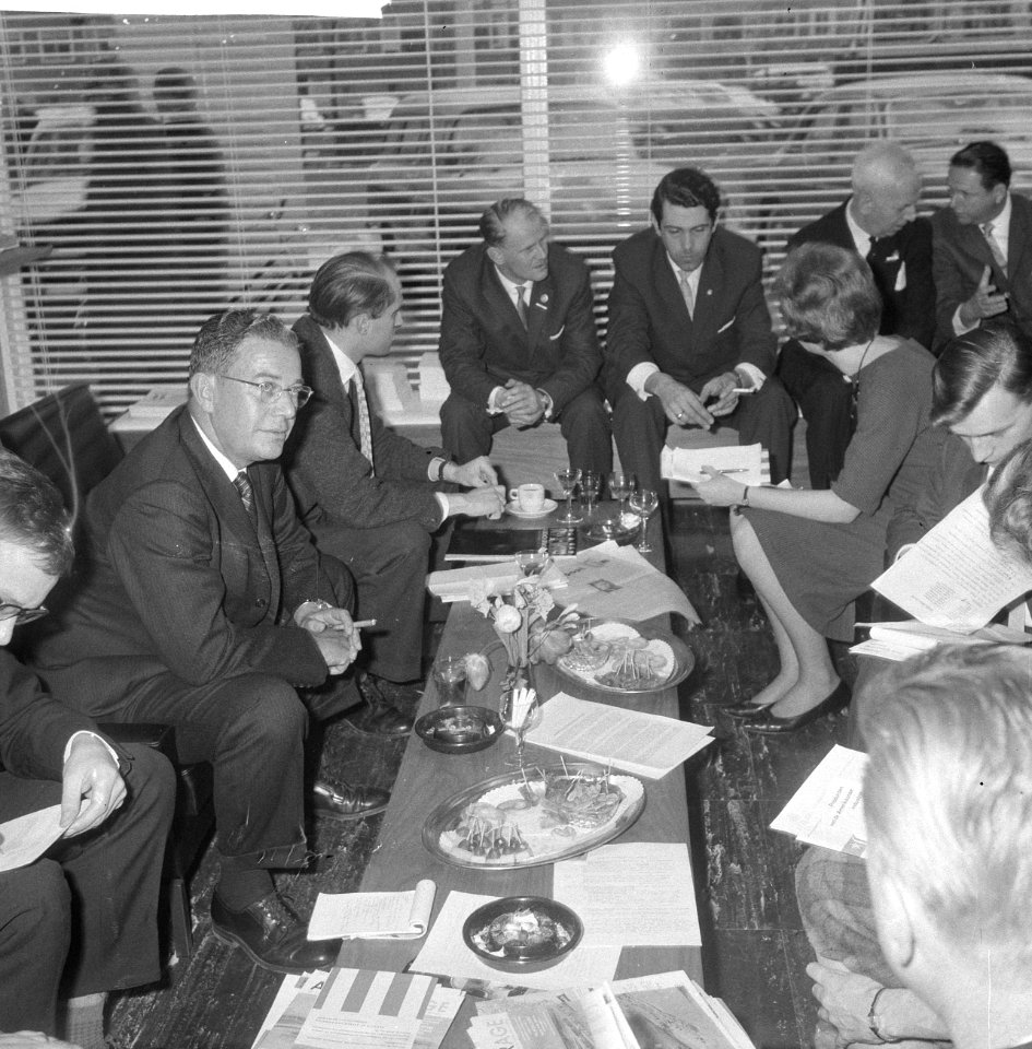Gouverneur van Georgia Mr SE Vandiver bezoekt ons land Persconferentie, Bestanddeelnr 913-6299