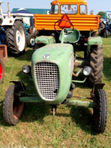 Green Gulner Tractor pic2