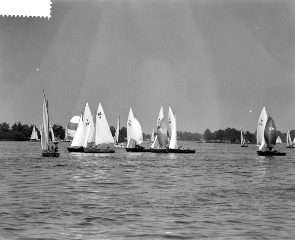 Goudse zeilweek 1960 van de Gravenbroekse- en Elfhoevenplas, Bestanddeelnr 911-3110