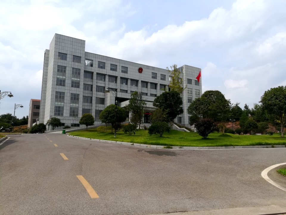 Government building of Huilongpu Town, Ningxiang, Hunan, China, picture1