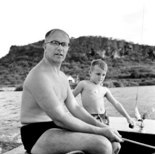 Gouverneur Struycken met zoon Huib in een zeilboot, Bestanddeelnr 252-3178