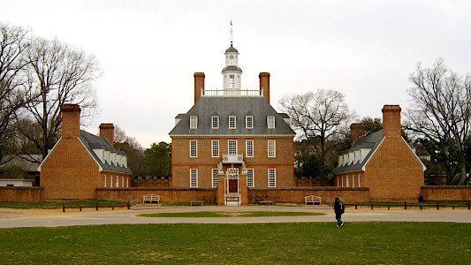 Governor’s Palace, front, 2014-03-23, 01