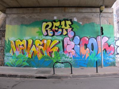 Graffiti à Courbevoie - 3063 03