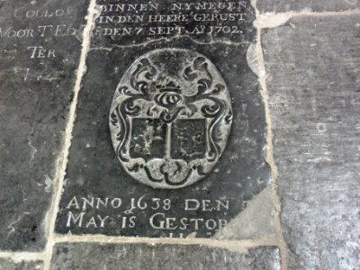 Grafstenen in St Stevenskerk (Nijmegen) 04