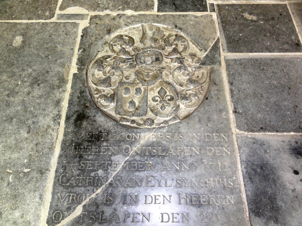Grafstenen in St Stevenskerk (Nijmegen) 02