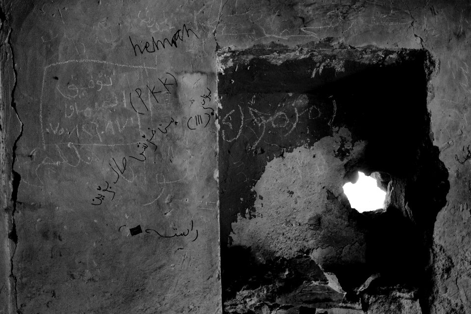 Graffiti left behind by forces in Shingal (Sinjar) after war with the Islamic State 24