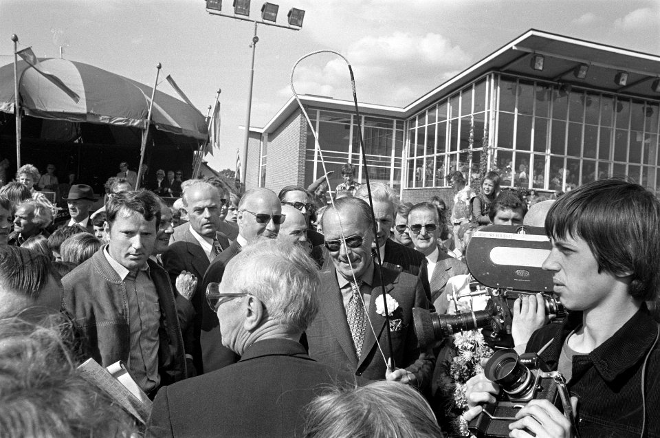 Gouden Zweep op renbaan Hilversum, uitreiking Gouden Zweep, Bestanddeelnr 928-5800