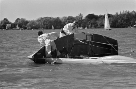 Goudse Zeilweek 1963 , de Flying Dutchman FD 133 Sinkhe van stuurman A Jurre de, Bestanddeelnr 915-2202