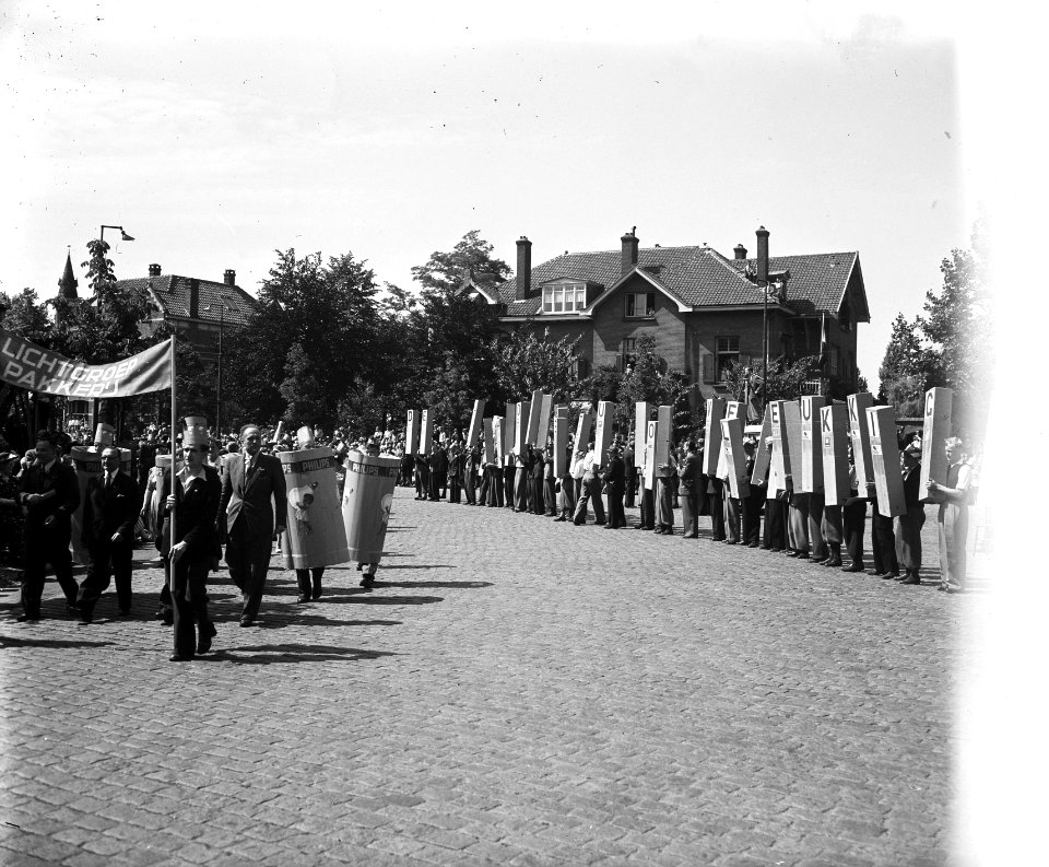 Gouden huwelijksfeest van Dr. Anton Philips, Bestanddeelnr 934-6887