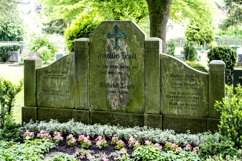 Grab Wilhelm Teudt (2)