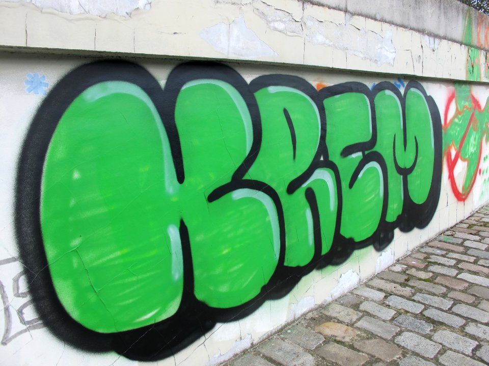 Graffiti à CourbevoieIMG 3381 05