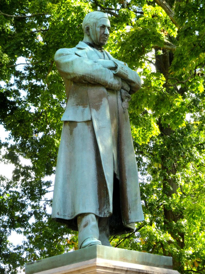 Governor William Goebel by Charles Henry Niehaus - Frankfort, Kentucky - DSC09276