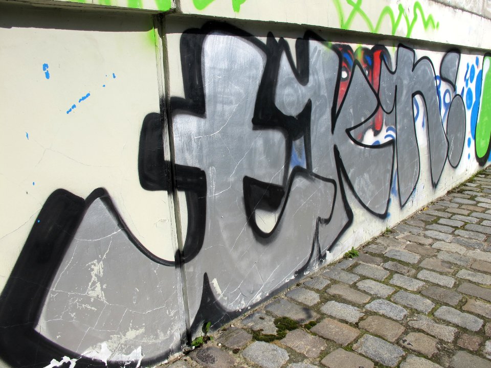 Graffiti à CourbevoieIMG 3381 06