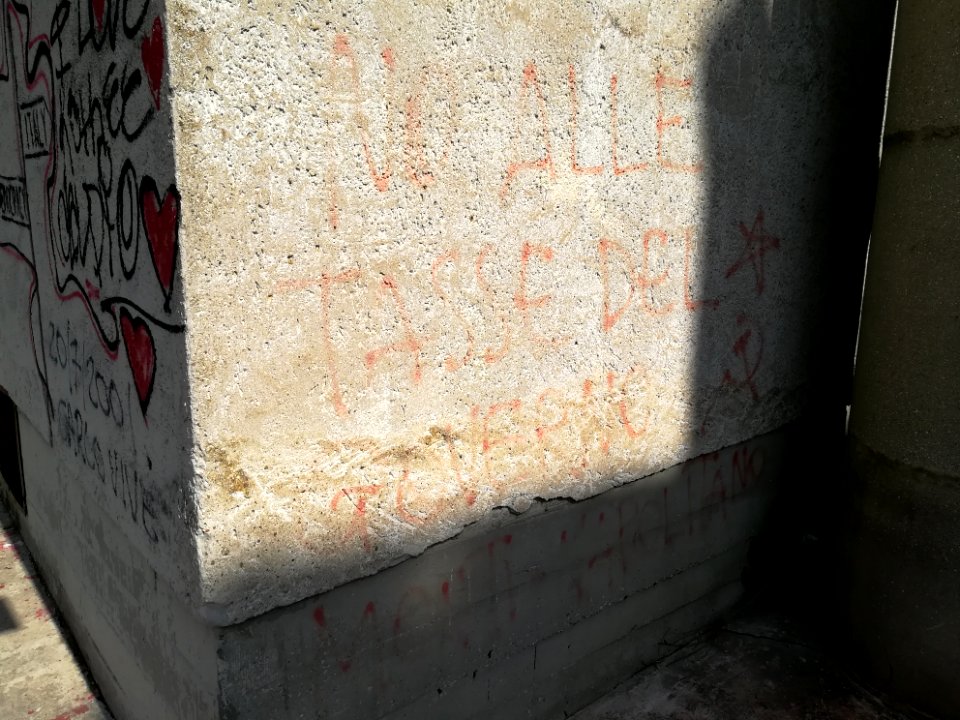 Graffito comunista a Mestre (VE)