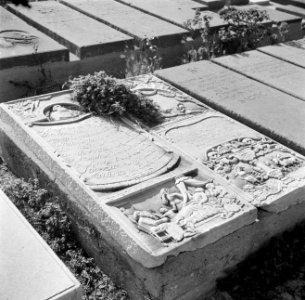 Grafstenen op de joodse begraafplaats Beth Haïm op Curaçao, Bestanddeelnr 252-7323