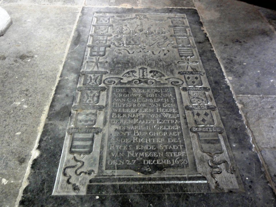 Grafstenen in St Stevenskerk (Nijmegen) 09