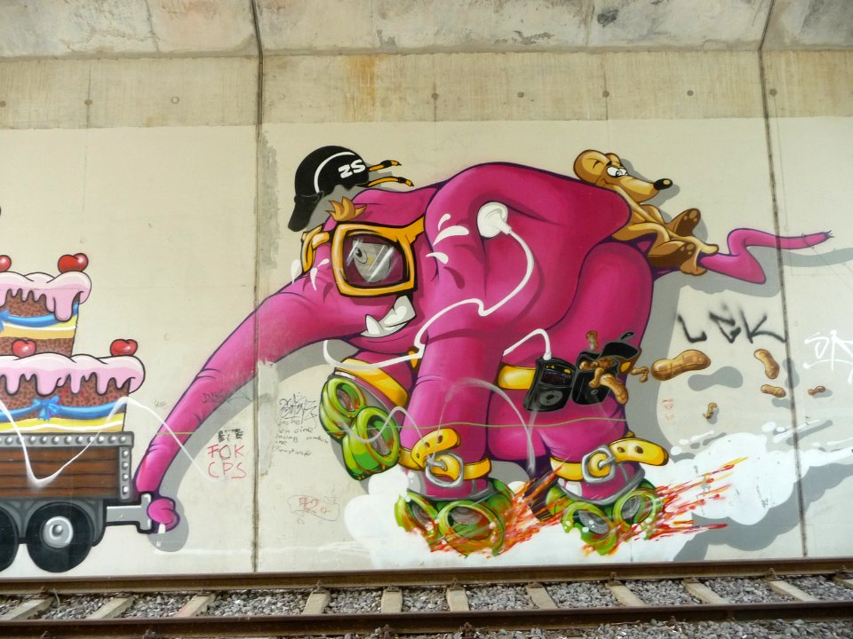 Graffiti on Nordbahntrasse in Wuppertal 04