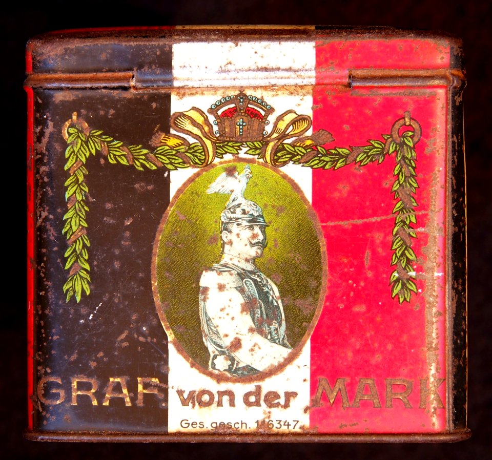 Graf von der Mark cigarettes tin, back
