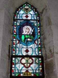 Gouttières (Puy-de-Dôme) église, vitrail 01