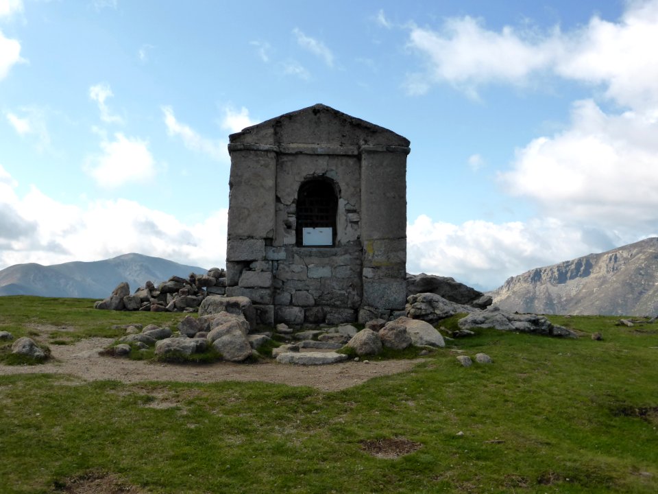 Gr-20-castel-de-vergio-to-manganu-02