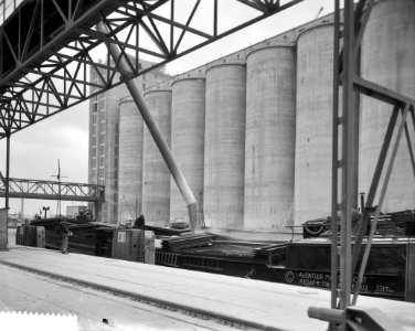 Graanoverslagbedrijf bij de Coenhaven te Amsterdam nadert zijn voltooiing, overz, Bestanddeelnr 912-0687