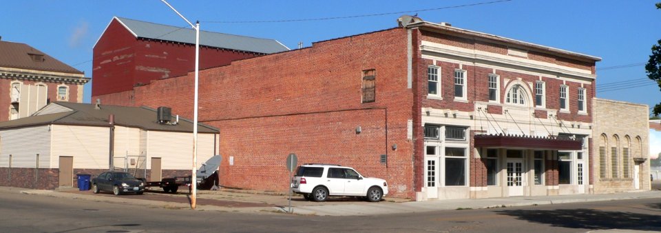 Grand Theatre (Norfolk, Nebraska) from SE 2
