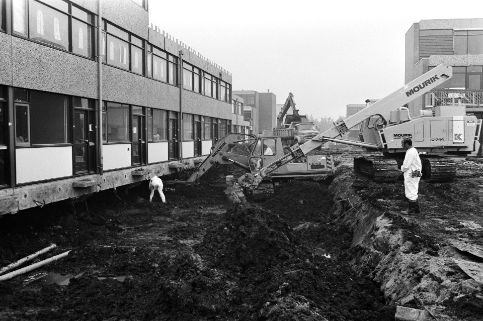 Graafwerkzaamheden bij palenwoningen, Bestanddeelnr 930-9999
