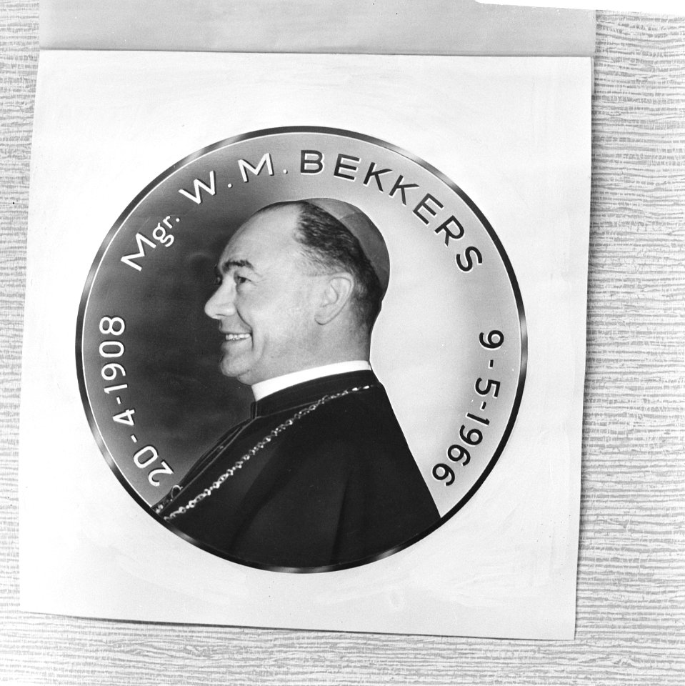 Gouden Munt van mgr. Bekkers, Bestanddeelnr 919-1446