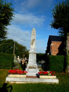 Grandchamp (Ardennes) monument aux morts
