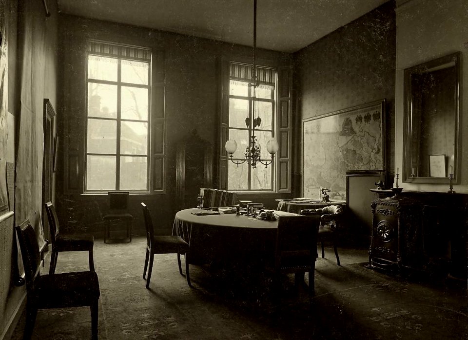 Gouvernementsgebouw aan de Jansstraat, de kamer van de griffier, Inventarisnummer NL-HlmNHA 1100 KNA006009137