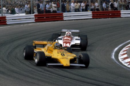 Grand Prix van NL op circuit van Zandvoort nr. 10 , 11 officials en politie la, Bestanddeelnr 253-8581