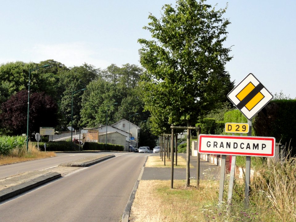Grand-Camp (Seine-Mar.) entrée