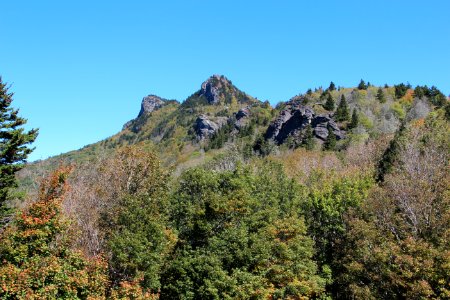 Grandfather Mountain peaks from Half Moon Overlook, Oct 2016