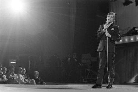 Grand Gala du Disque in RAI Amsterdam. Heintje tijdens optreden, Bestanddeelnr 923-3013