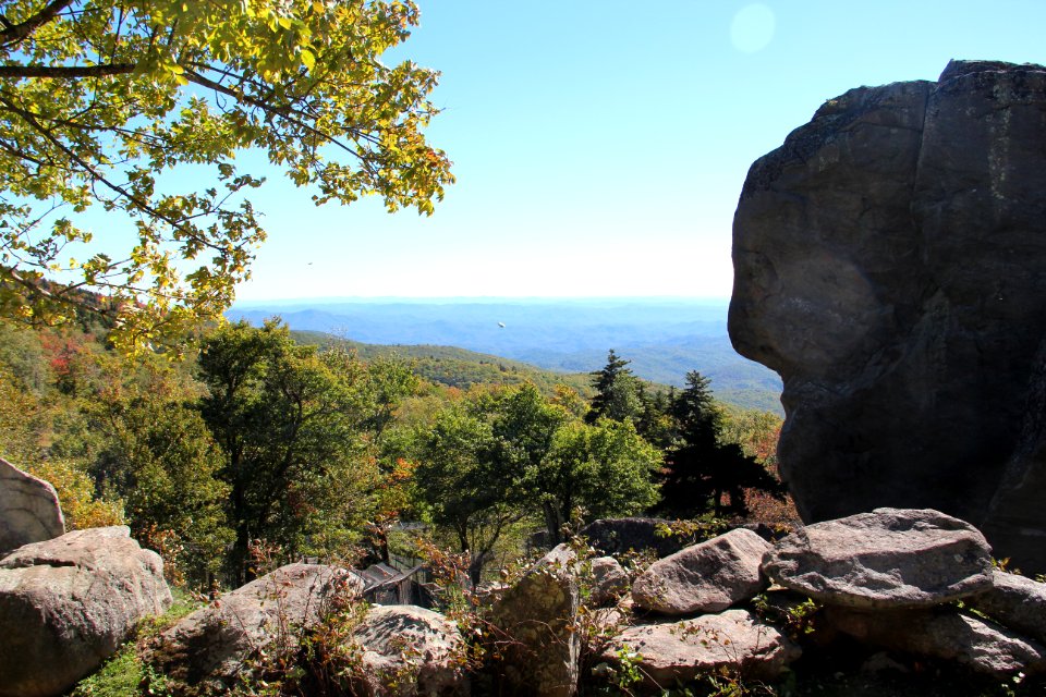 Grandfather Mountain view, from bear exhibit, Oct 2016 2