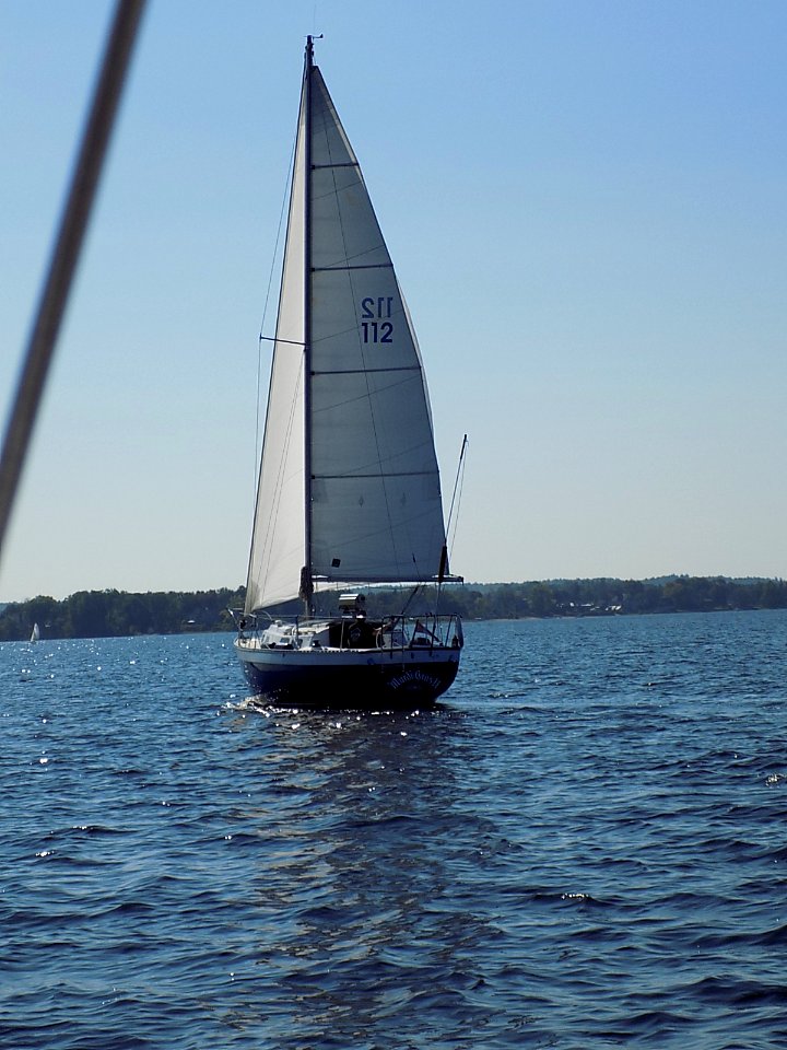 Grampian 28 sailboat Mardi Gras II 1200