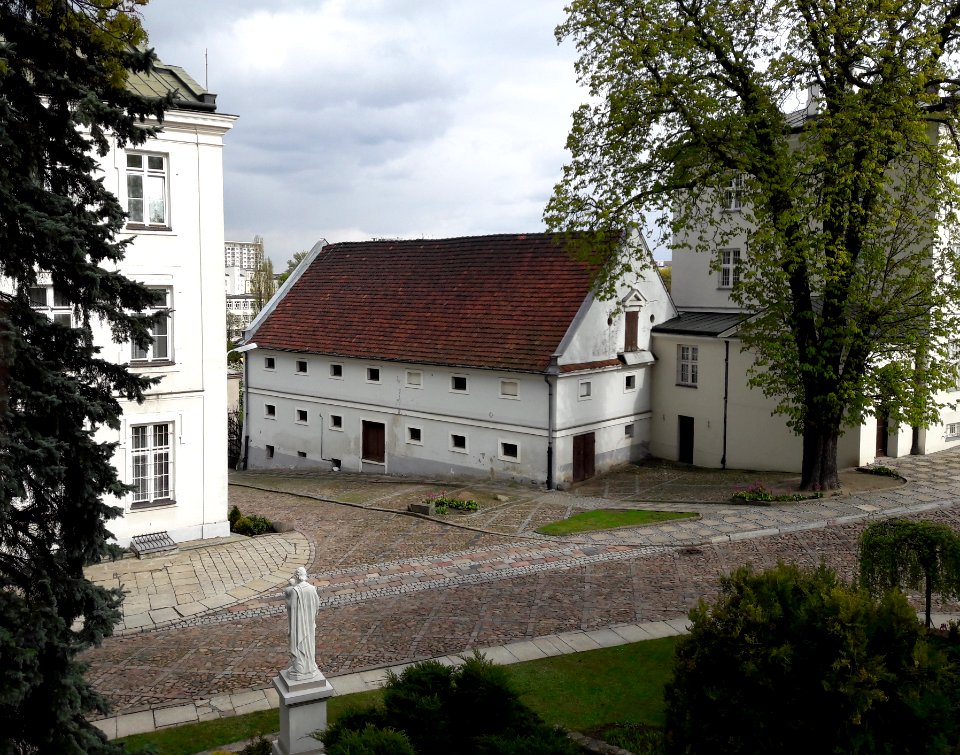 Granary of the Sisters of Charity in Warsaw 01