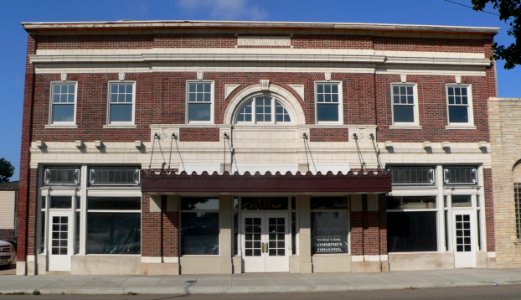 Grand Theatre (Norfolk, Nebraska) from E 1