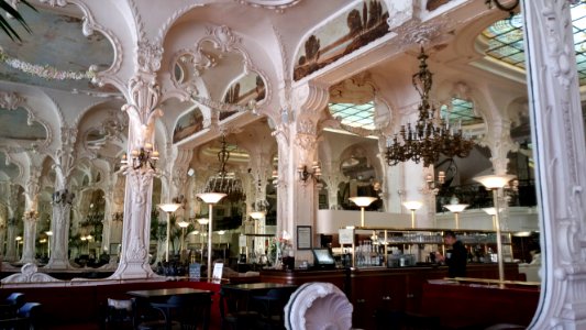 Grand café de Moulins salle du rez-de-chaussée, avril 2017 3