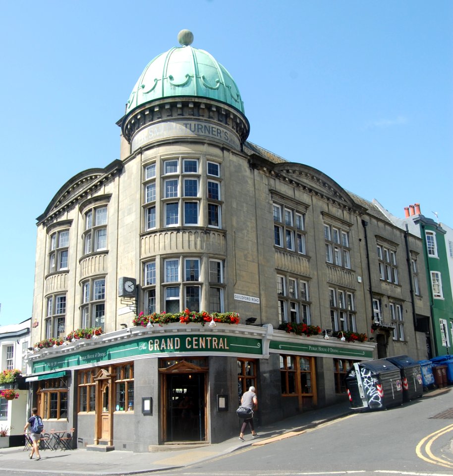 Grand Central pub, Surrey Street, Brighton (June 2019)