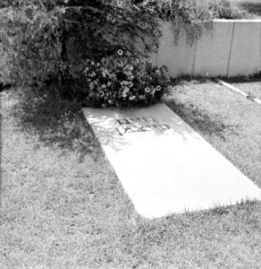 Grafteken op het graf van Chaim Weizmann op de begraafplaats in Rehovot, Bestanddeelnr 255-3922