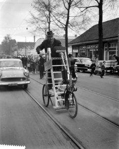 Grand Concours des vehikels in Amsterdam, trapwagen met motoraandrijving, Bestanddeelnr 911-0392