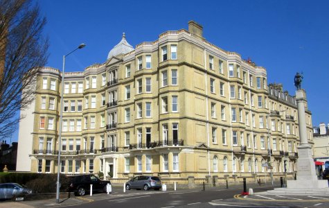 Grand Avenue Mansions, Grand Avenue, Hove (April 2016) (1)